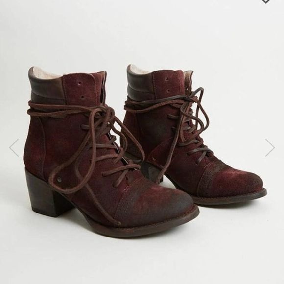 Freebird by Steven Cage Booties NWT Size 9 - Picture 1 of 9